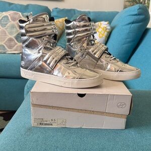 Cylinder Liquid Silver Leather High-Top Sneakers Size 9.5